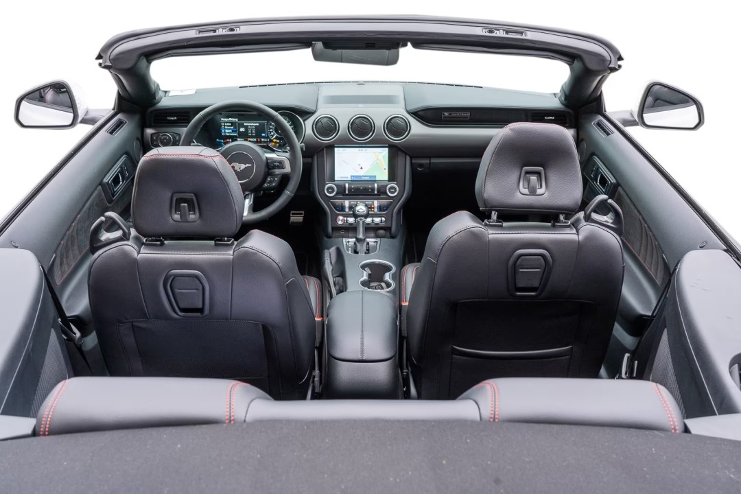 Ford Mustang GT Convertible (5)