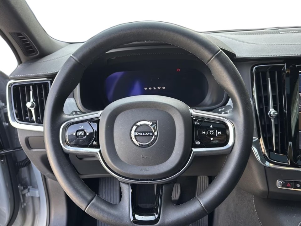 Volvo S90 Plus Dark Recharge - foto 15
