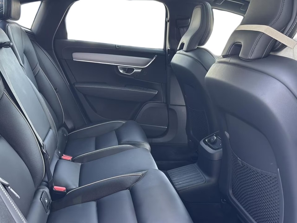 Volvo S90 Plus Dark Recharge - foto 10