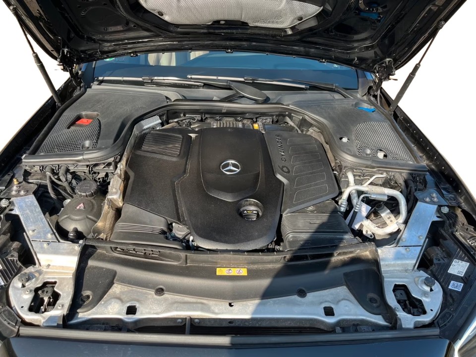 Mercedes-Benz E 400d 4MATIC AMG - foto 13