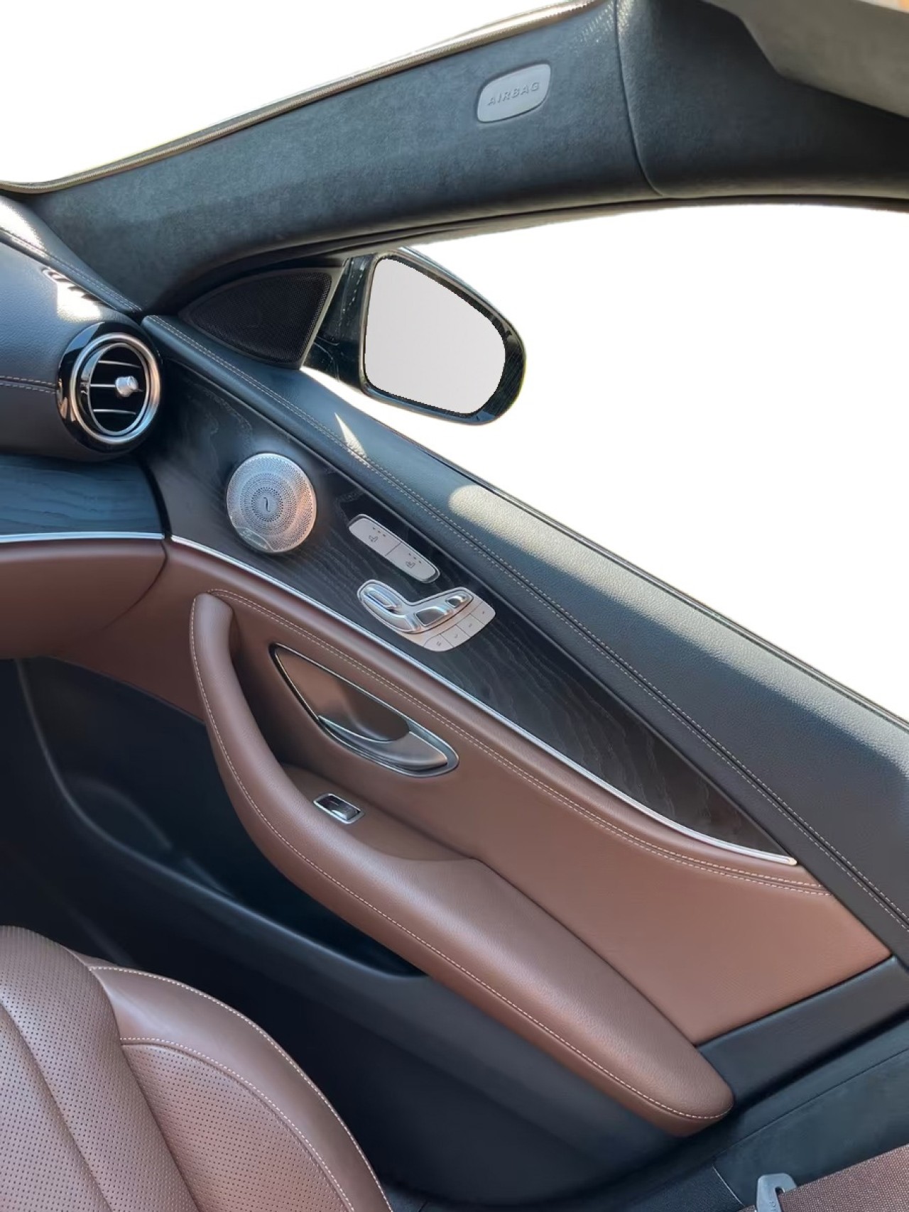 Mercedes-Benz E 400d 4MATIC AMG - foto 11