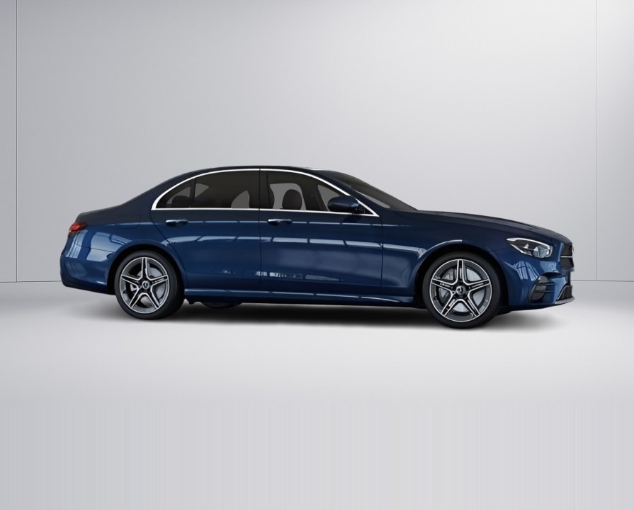Mercedes-Benz E 300e AMG Line (3)