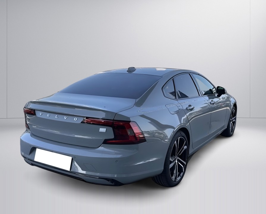Volvo S90 T8 Recharge AWD Plus Dark (2)