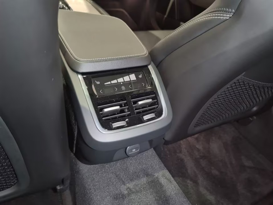 Volvo S90 B5 D AWD Ultimate Bright - foto 12