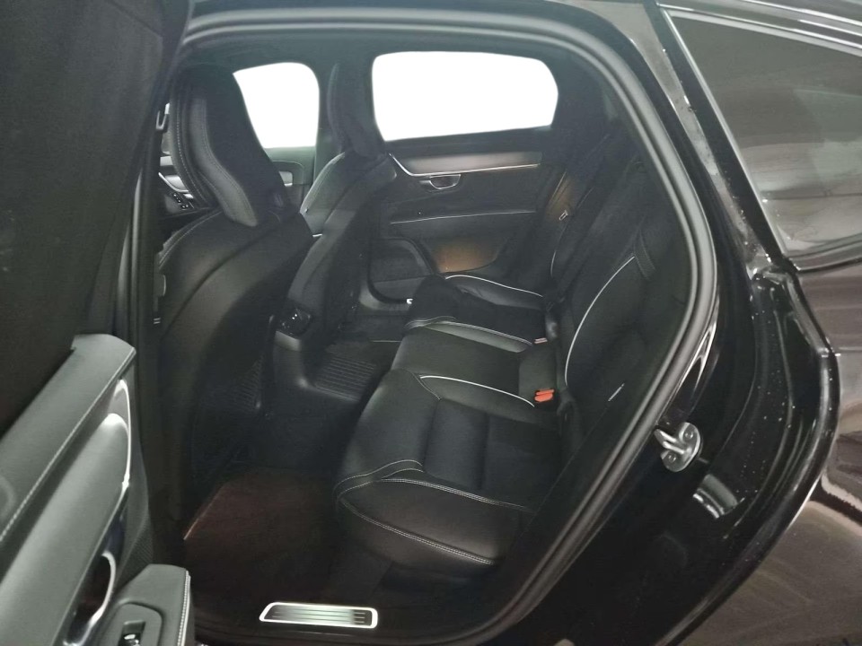Volvo S90 T8 Recharge AWD Ultimate Dark - foto 10