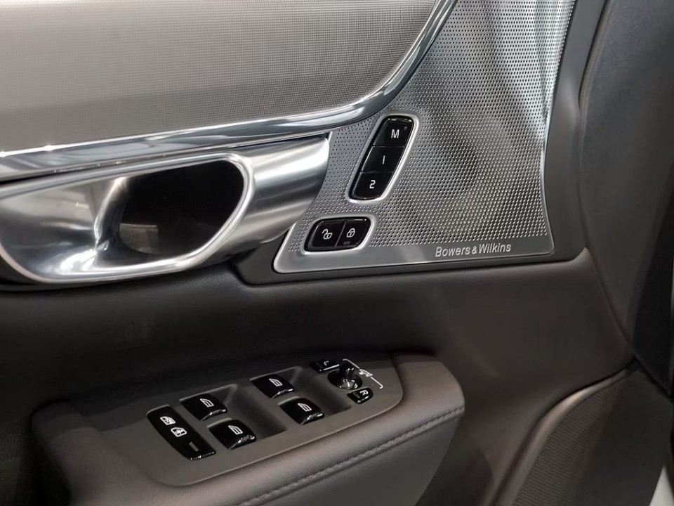 Volvo S90 T8 recharge AWD Ultimate Dark - foto 25