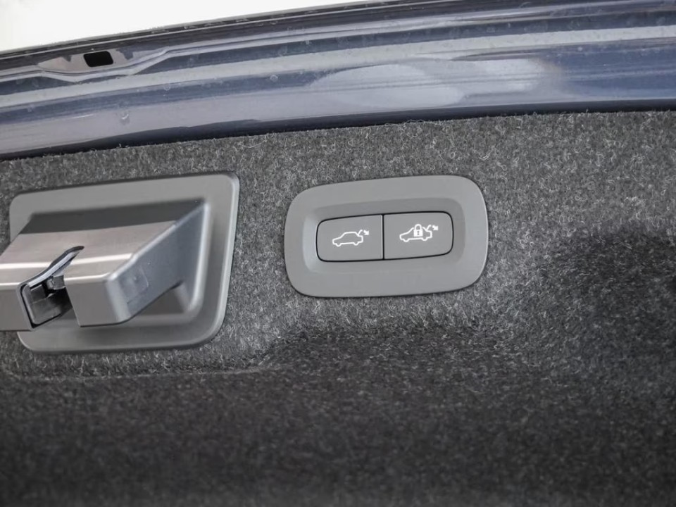 Volvo S90 T8 Recharge AWD Ultimate Dark - foto 17