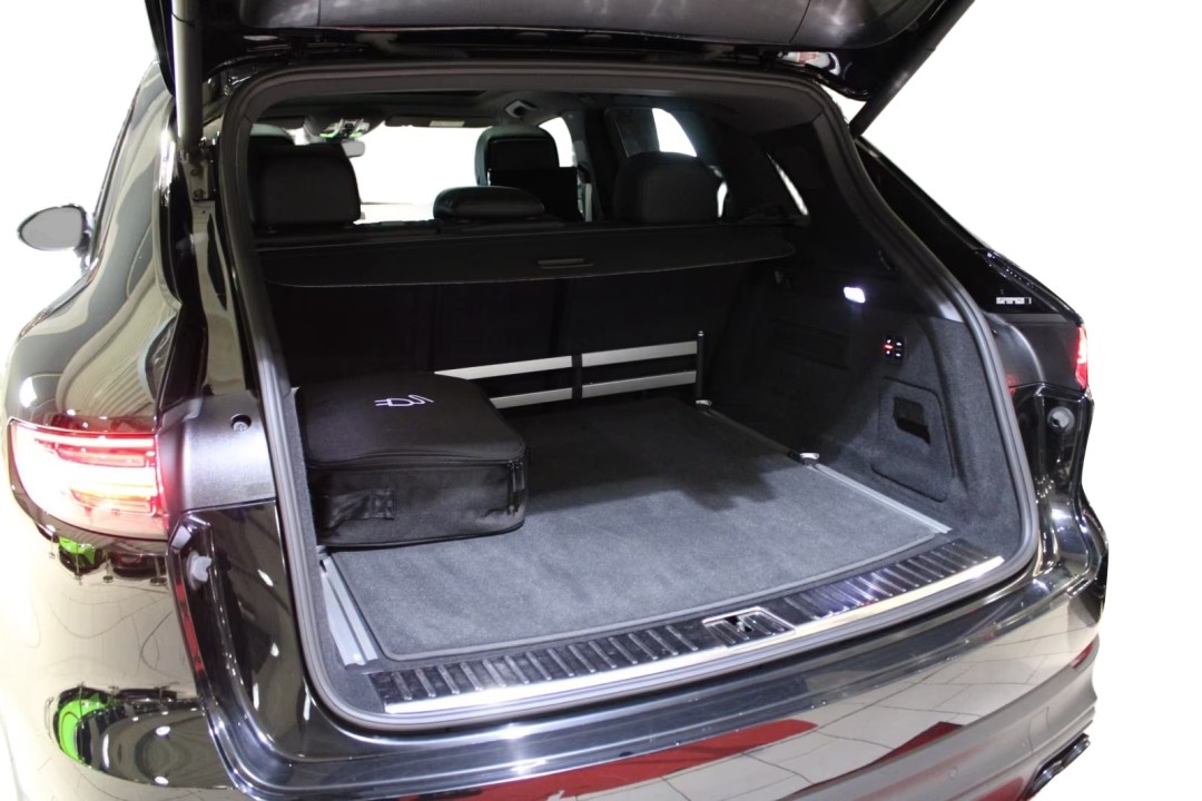 Porsche Cayenne - foto 21