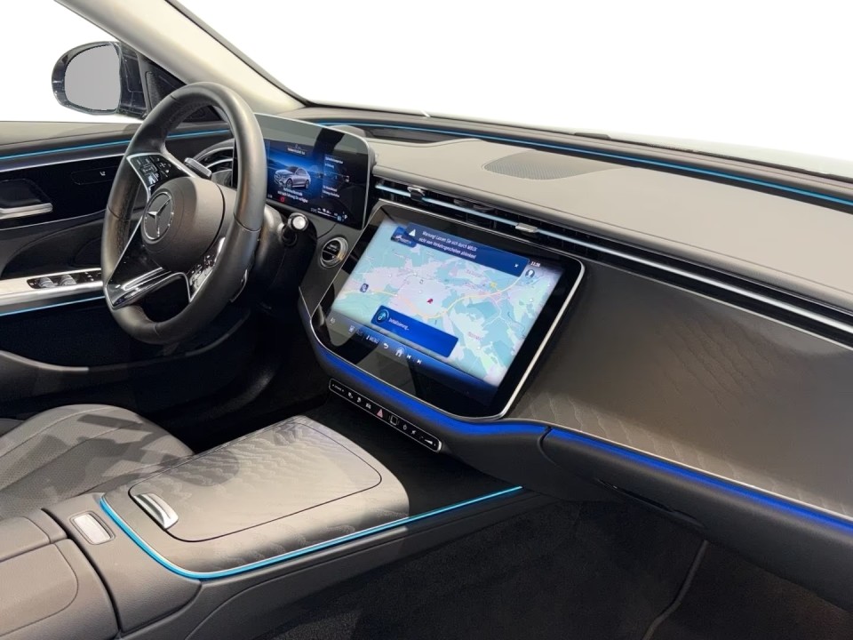 Mercedes-Benz E 300de - foto 9