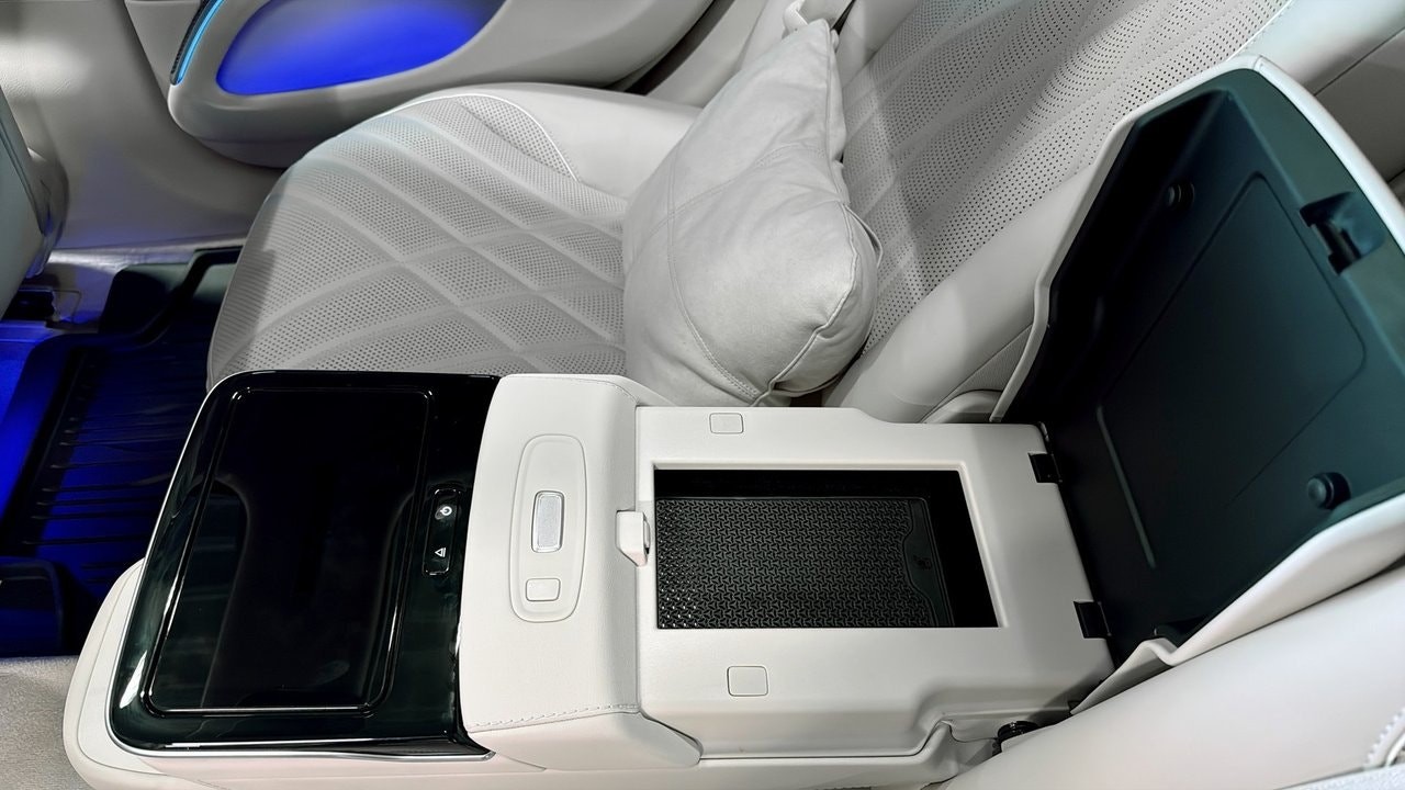 Mercedes-Benz EQS - foto 11