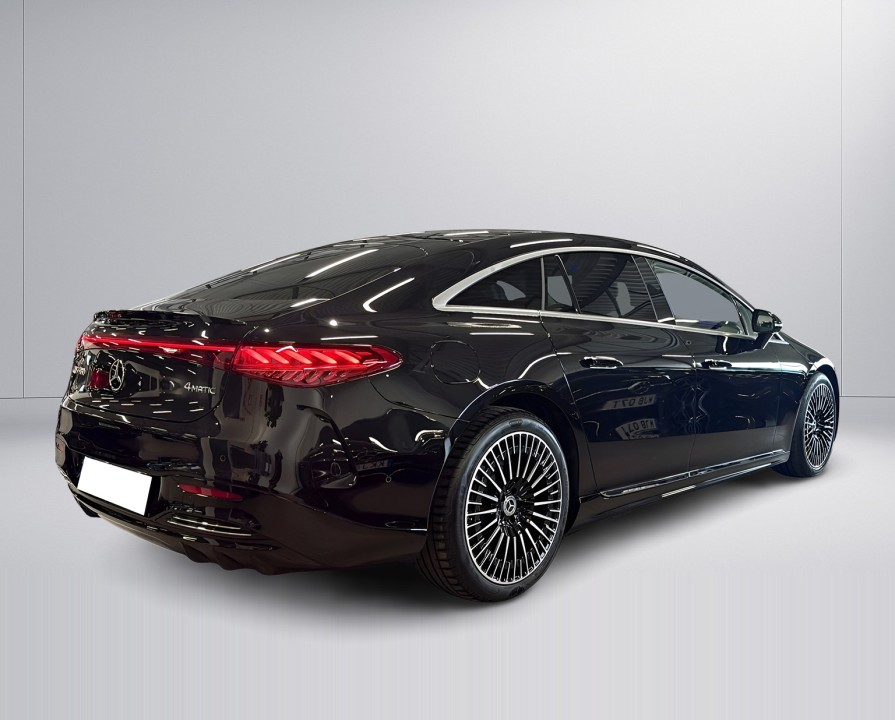 Mercedes-Benz EQS (5)