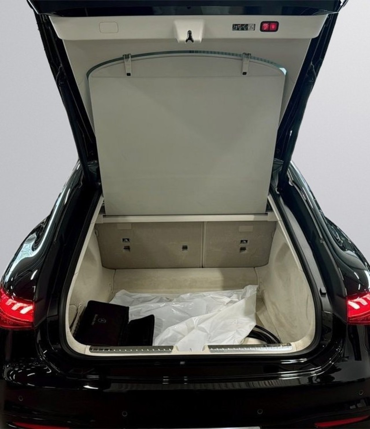 Mercedes-Benz EQS - foto 23