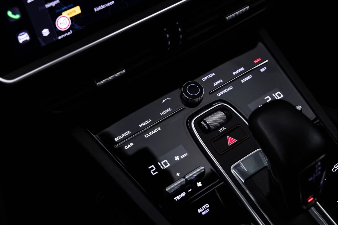 Porsche Cayenne - foto 25