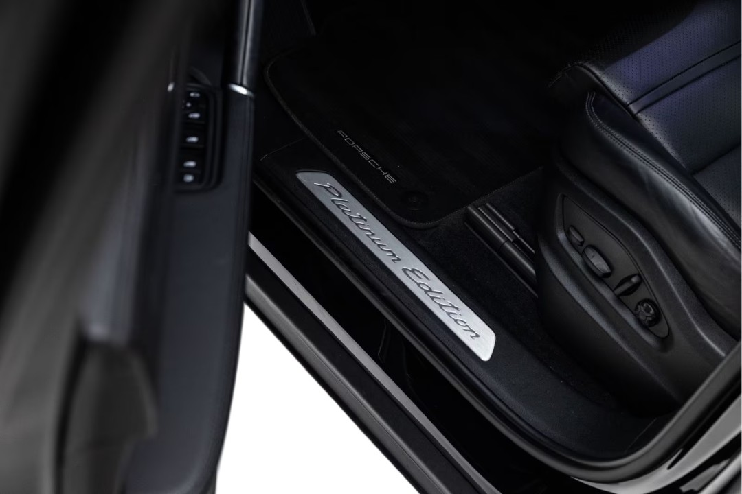 Porsche Cayenne - foto 26