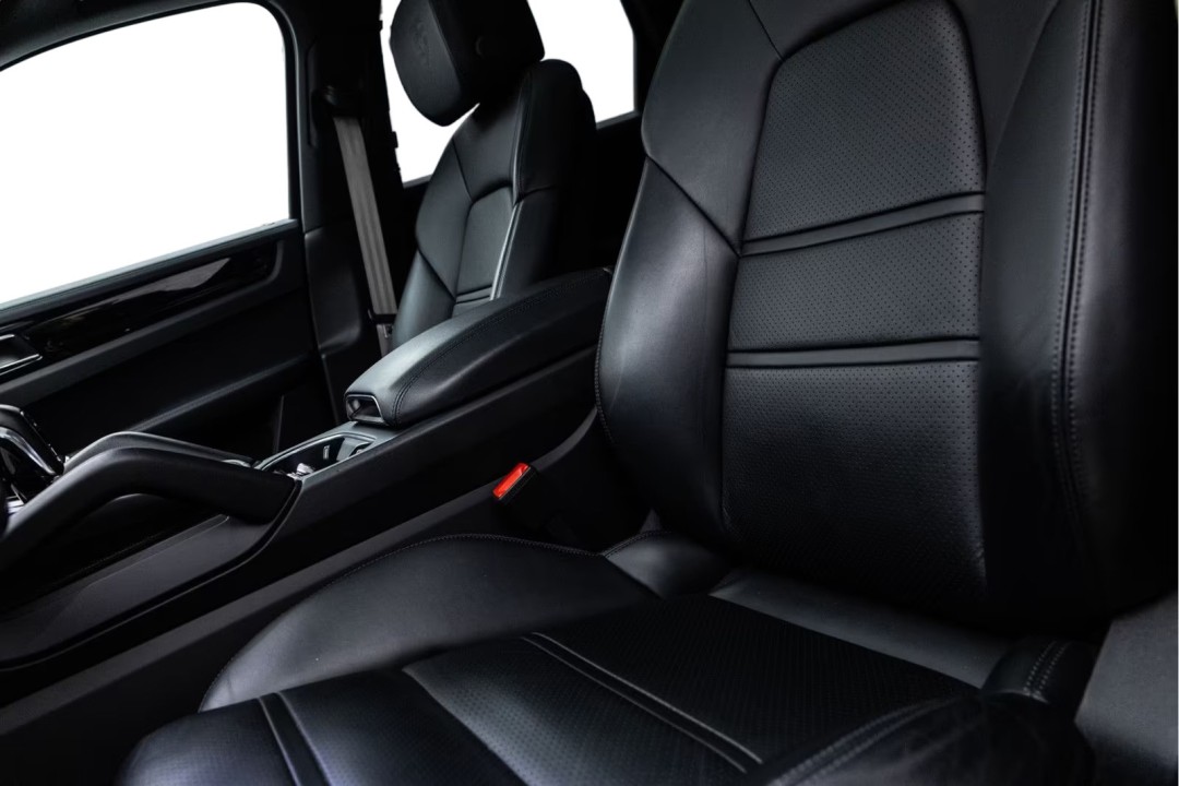 Porsche Cayenne - foto 8