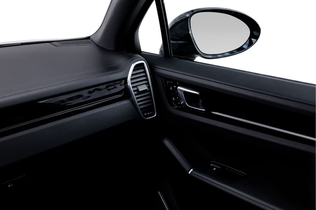 Porsche Cayenne - foto 30