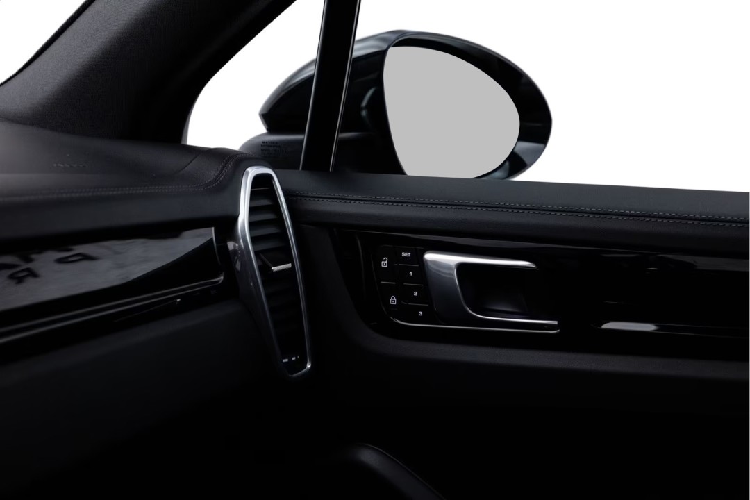 Porsche Cayenne - foto 38