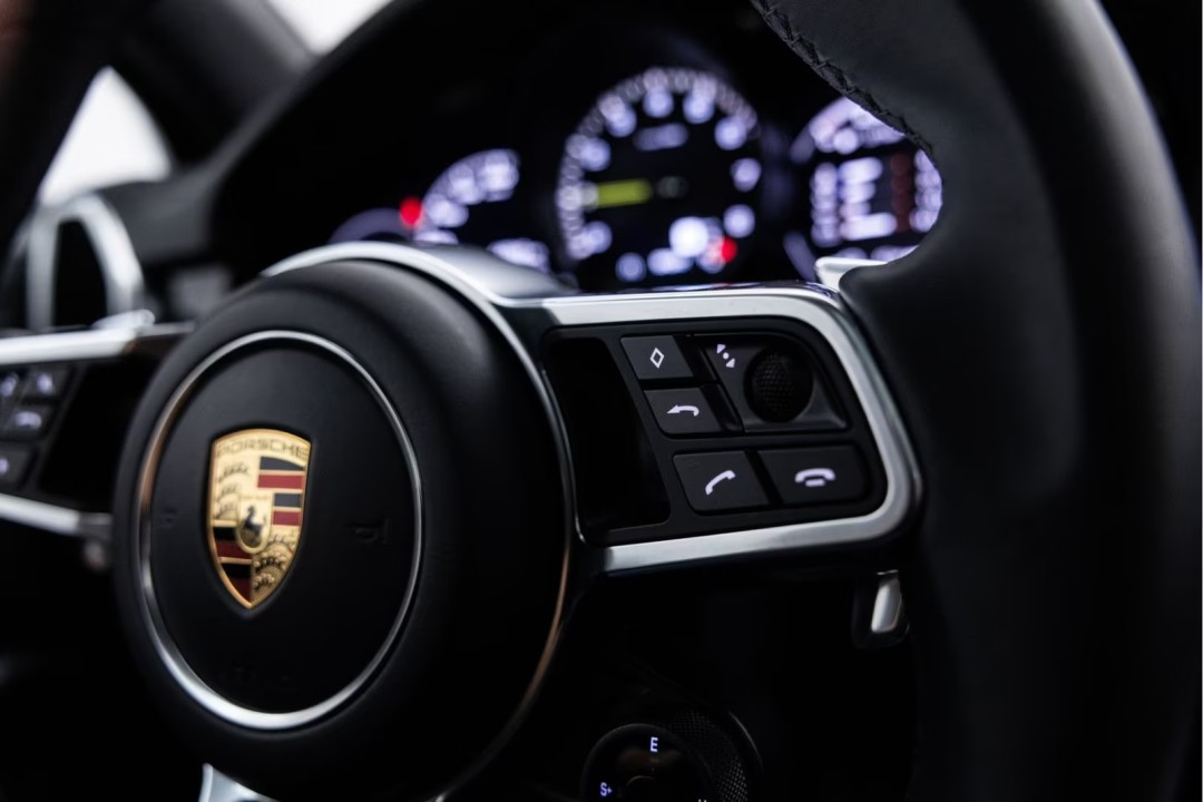 Porsche Cayenne - foto 14