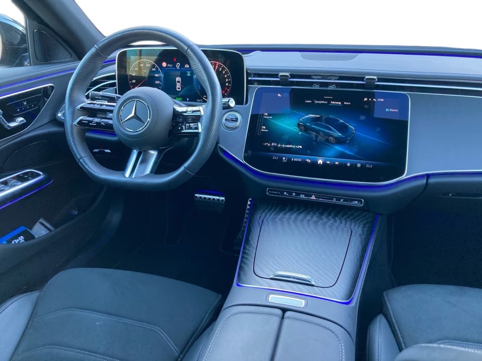 Mercedes-Benz E 300e AMG - foto 8