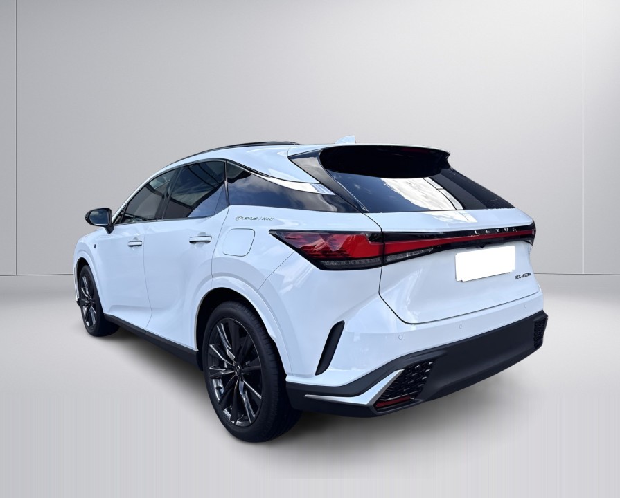 Lexus Seria RX 450h+ AWD F-Sport (4)
