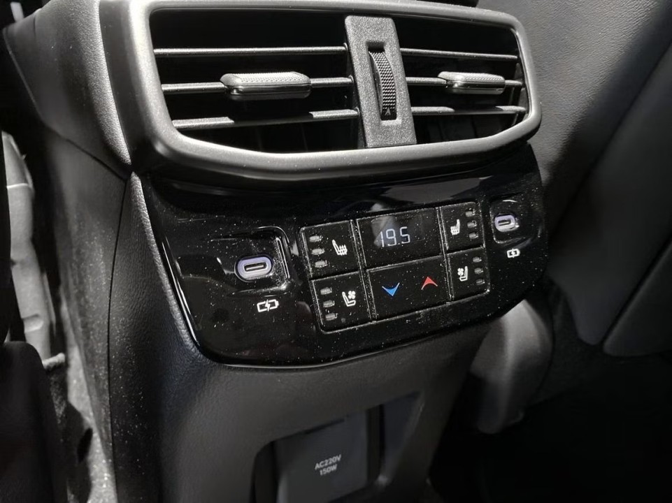 Lexus Seria RX 450h+ Luxury Line - foto 18