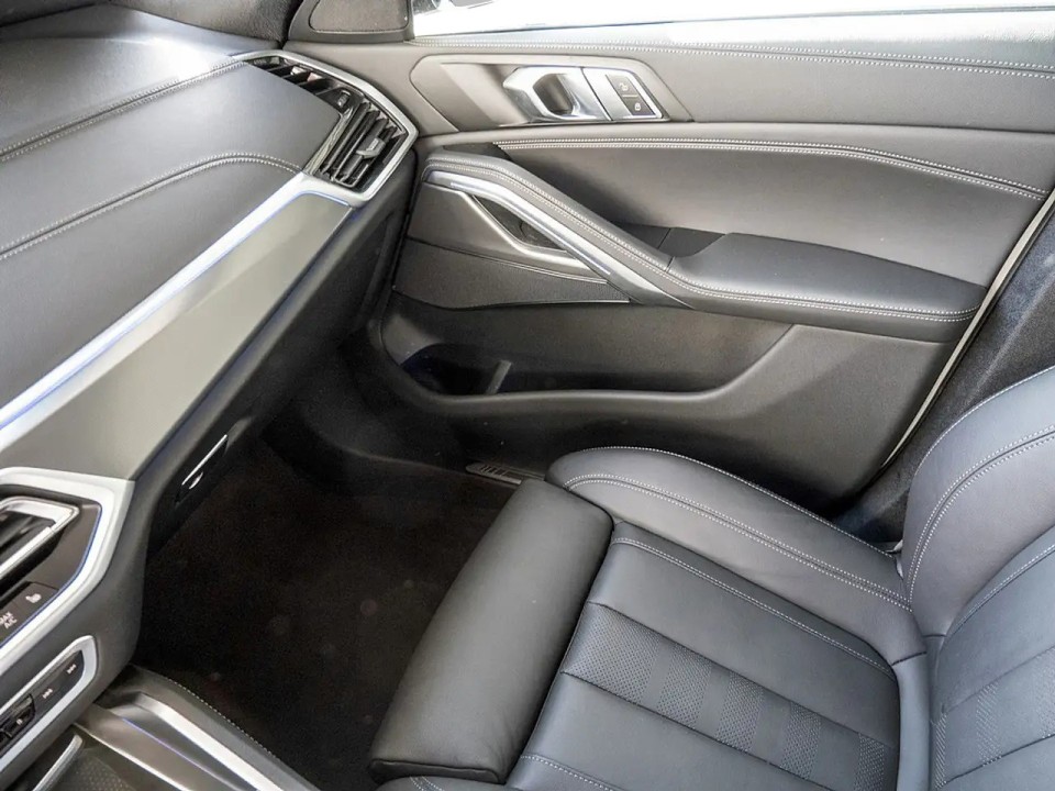 BMW X6 xDrive40i M-Sport - foto 12