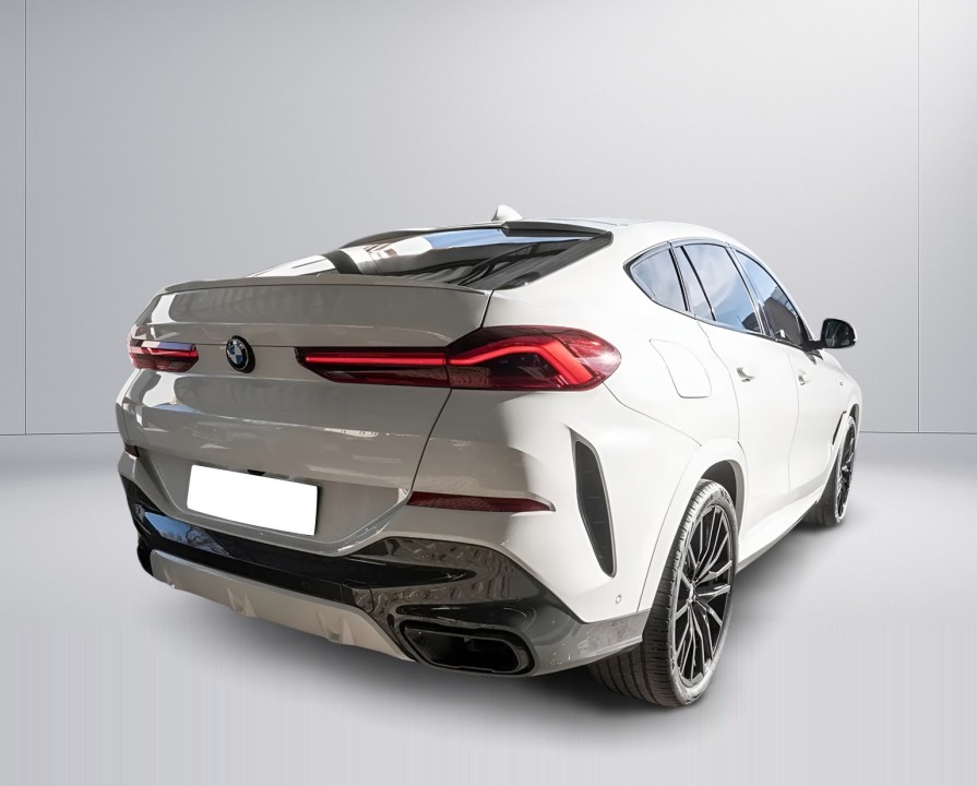 BMW X6 xDrive40i M-Sport (2)
