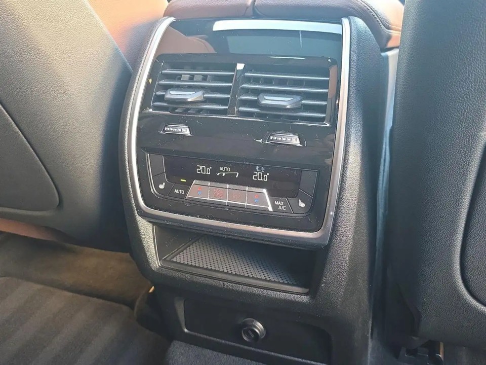 BMW X6 xDrive40i M-Sport - foto 11