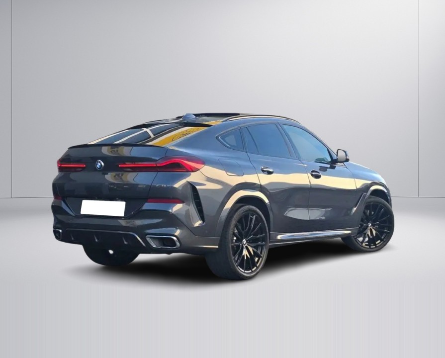 BMW X6 xDrive40i M-Sport (2)