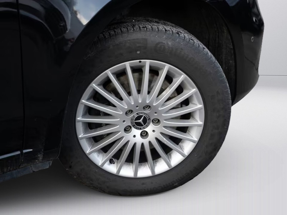 Mercedes-Benz V - foto 17