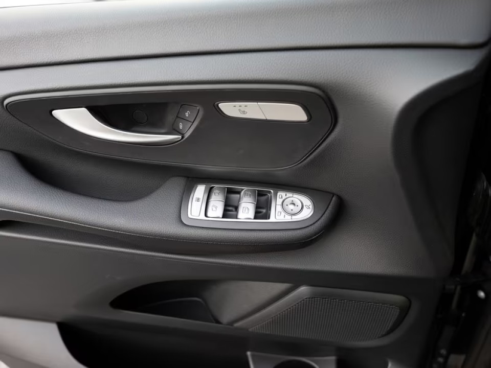 Mercedes-Benz V - foto 14