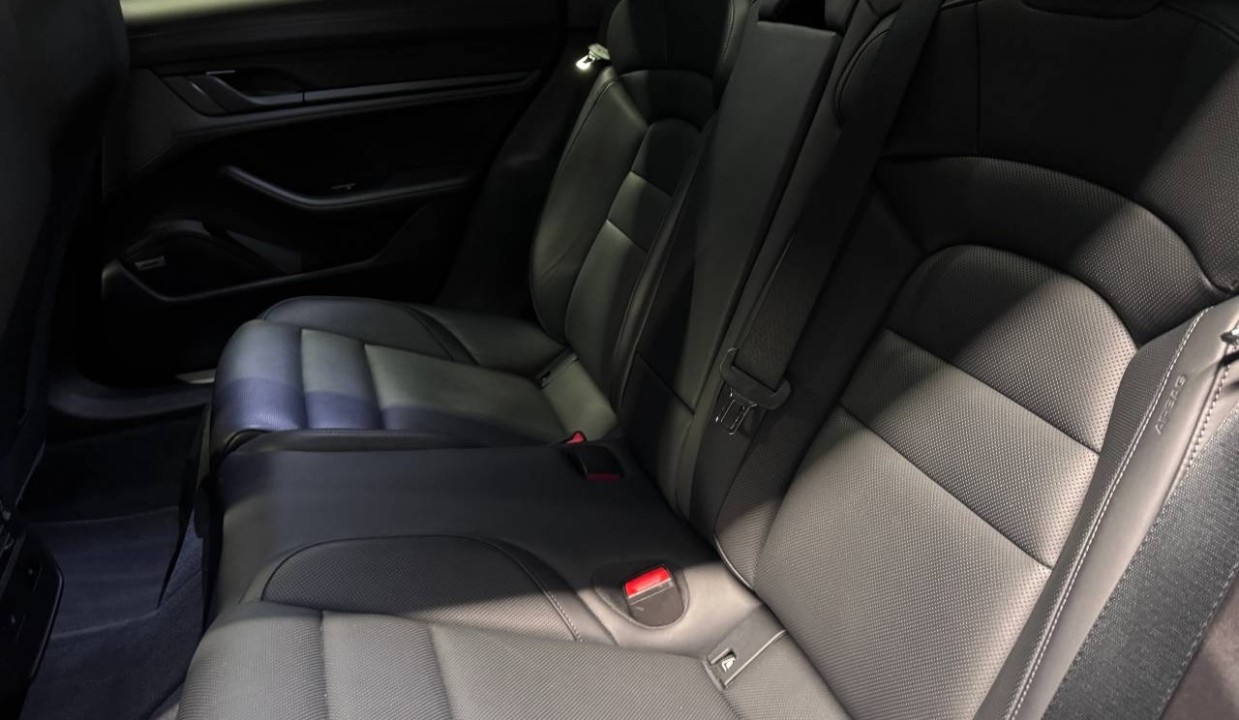 Porsche Taycan - foto 11