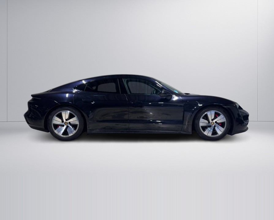 Porsche Taycan (2)