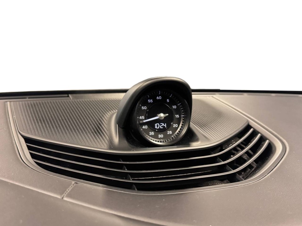 Porsche Taycan - foto 22