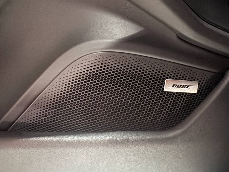 Porsche Taycan - foto 18