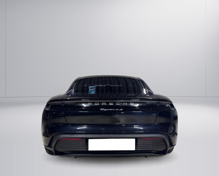 Porsche Taycan (4)