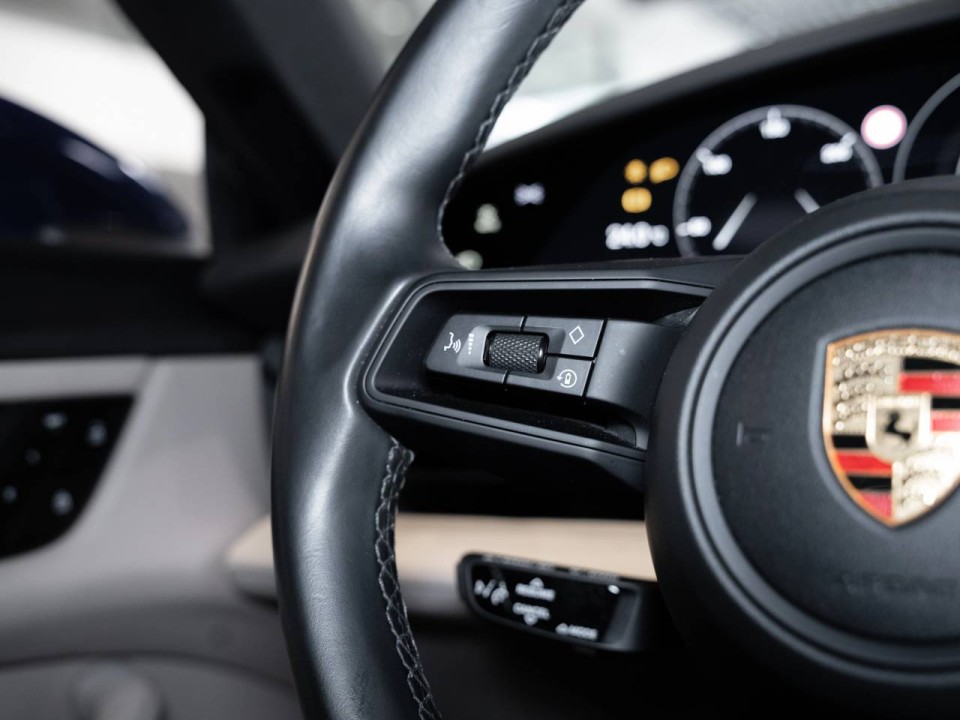 Porsche Taycan 4S - foto 15