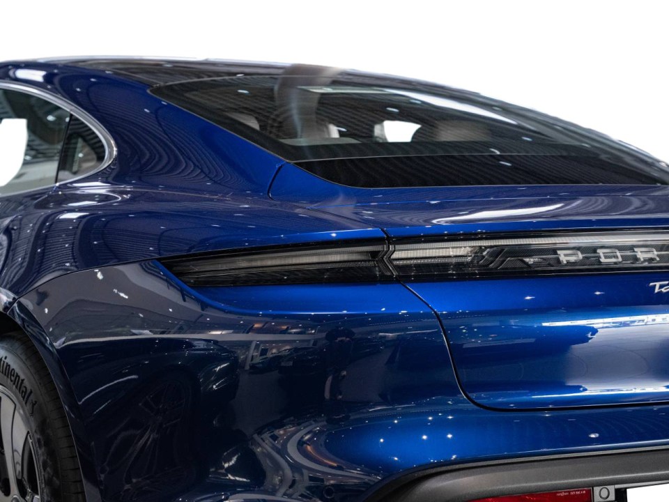 Porsche Taycan 4S - foto 29