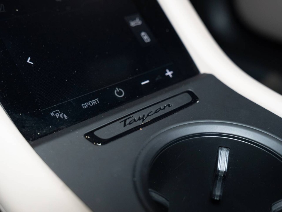 Porsche Taycan 4S - foto 18