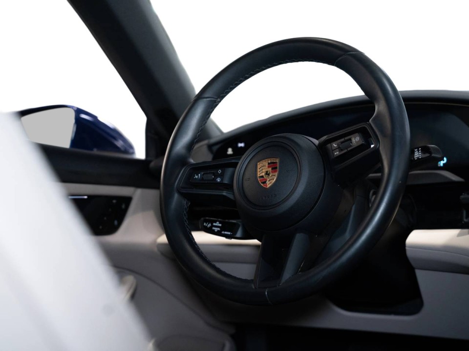 Porsche Taycan 4S - foto 17