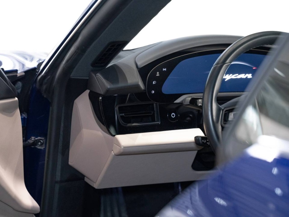 Porsche Taycan 4S - foto 12
