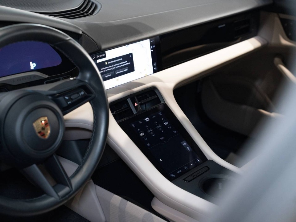 Porsche Taycan 4S - foto 13