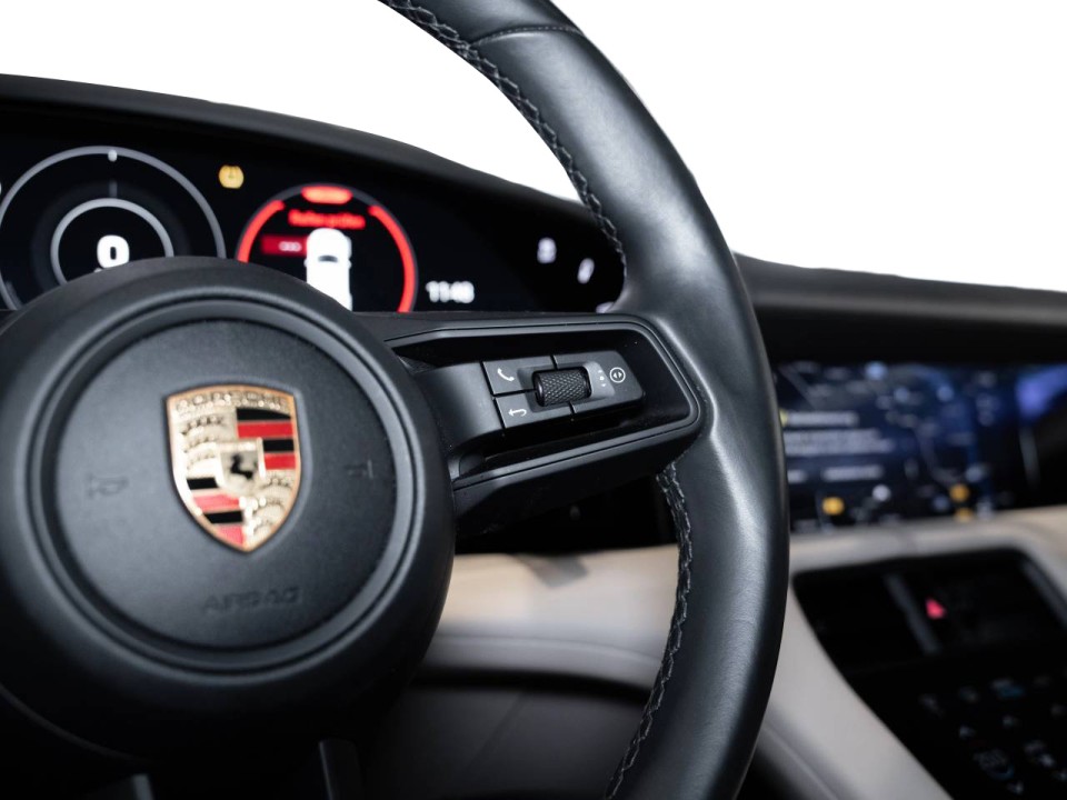 Porsche Taycan 4S - foto 16