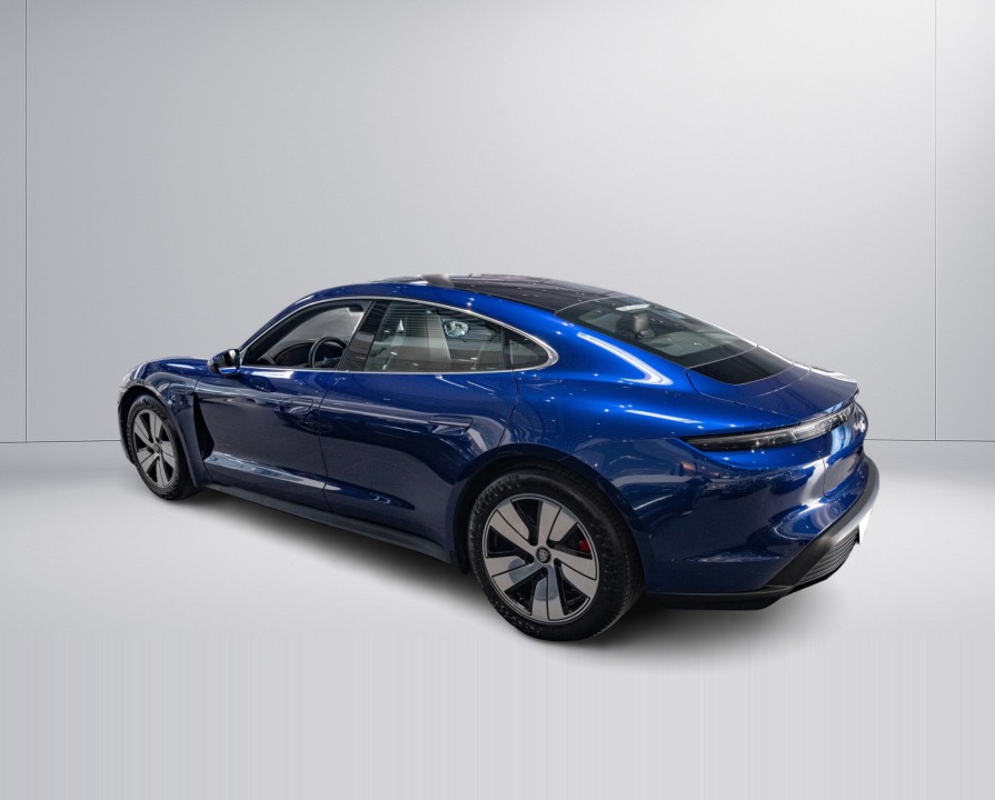 Porsche Taycan 4S (5)