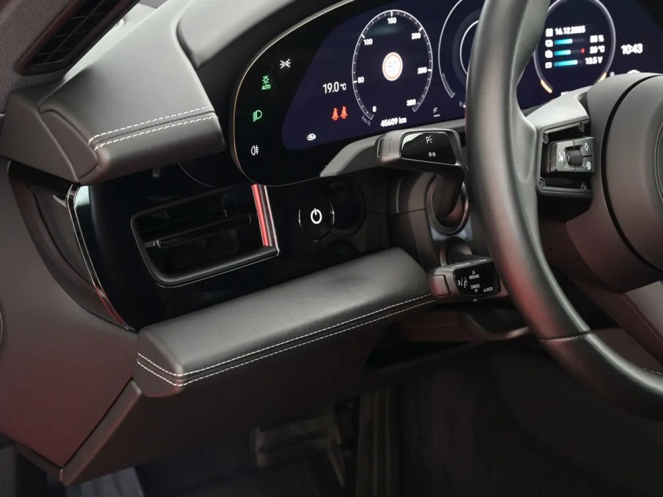 Porsche Taycan 4S - foto 14