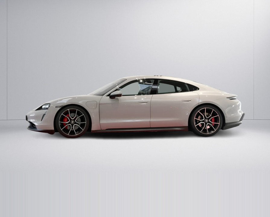 Porsche Taycan 4S (2)