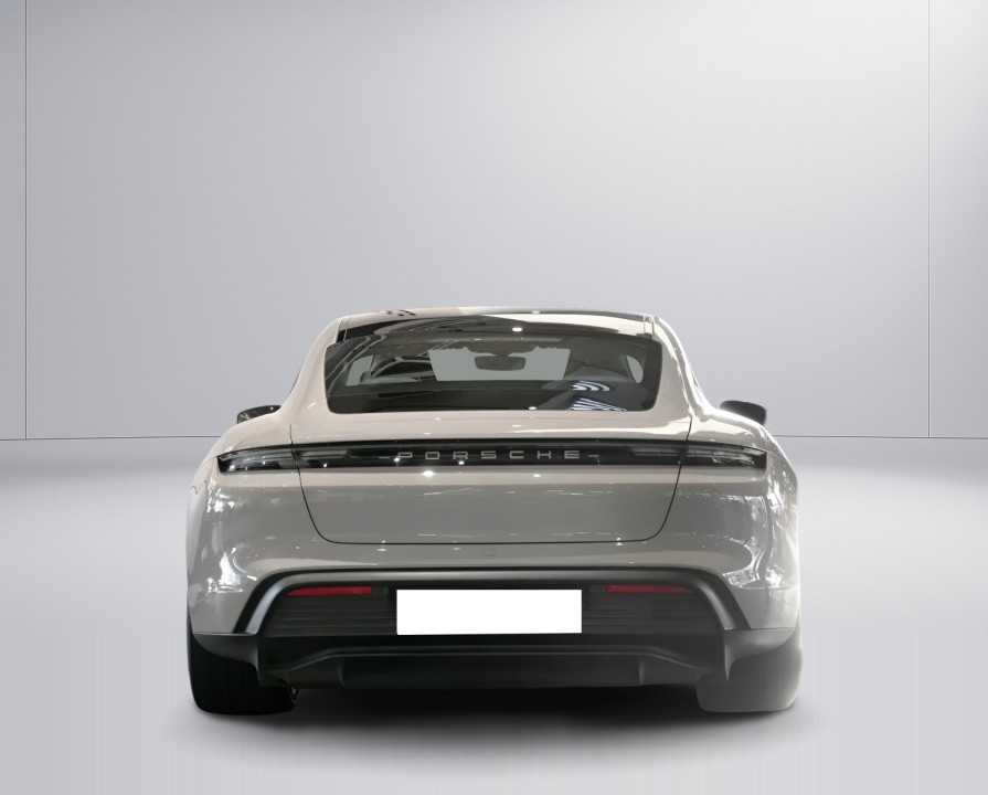 Porsche Taycan 4S (4)