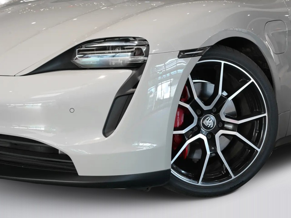 Porsche Taycan 4S - foto 25