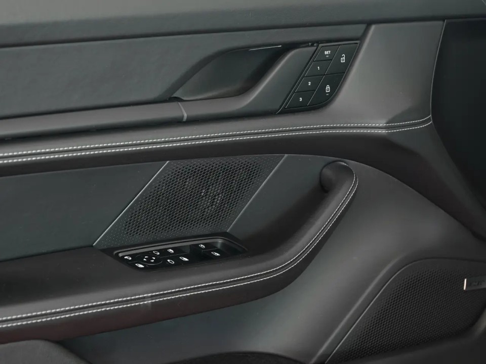 Porsche Taycan 4S - foto 21