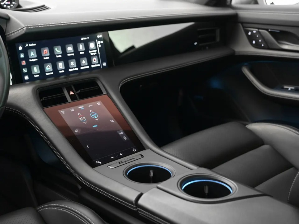 Porsche Taycan 4S - foto 15